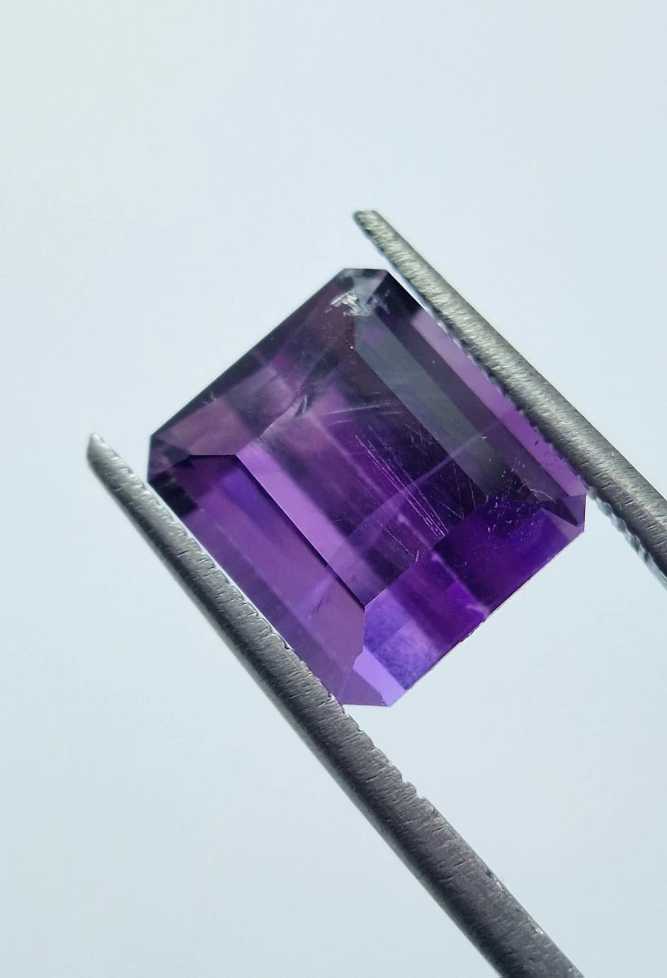 4.69ct Amethyst Radiant Cut Loose Gemstone from Nigeria — view 2